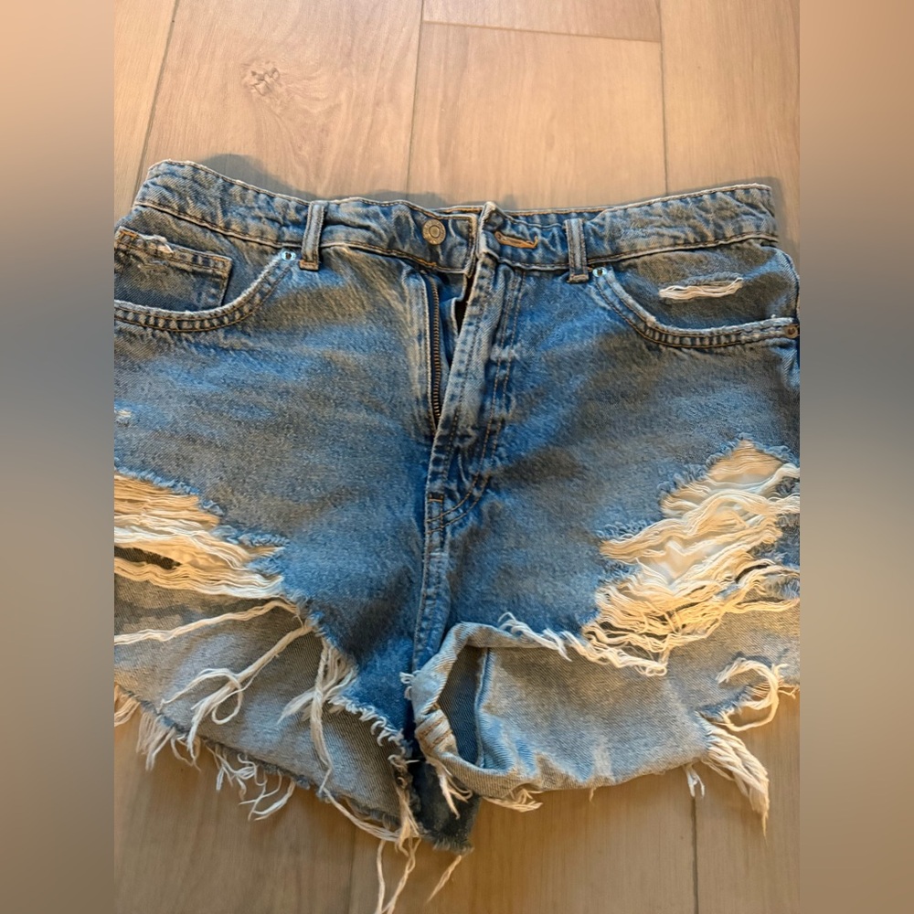 Zara size 10  Distressed Jean Shorts